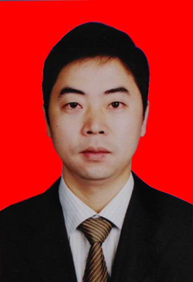 县政府常务副县长 姜小华